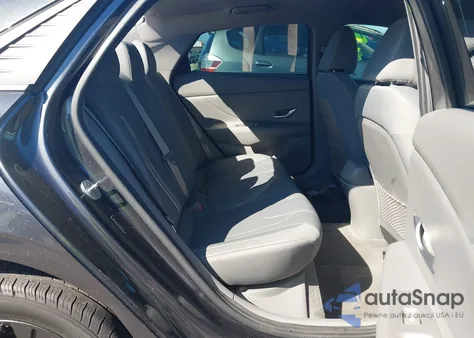 2021 Hyundai Elantra Sel z USA, uszkodzony, nr VIN 5NPLM4AG0MH052984